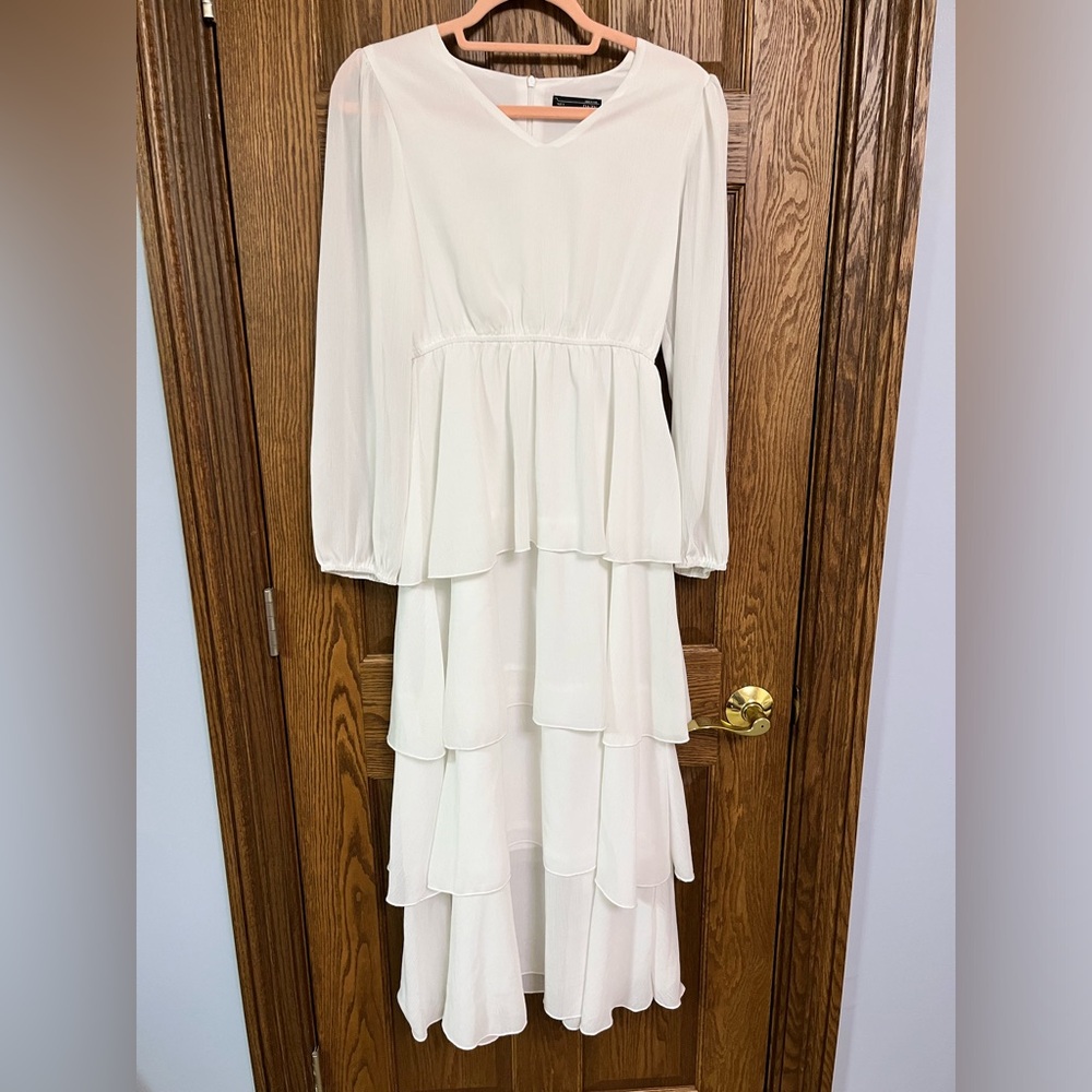 Elegant White Layered Dress